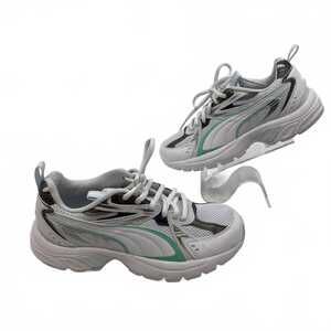 Puma White Green Sneakers | Women’s US Size 6, Classic Sneaker